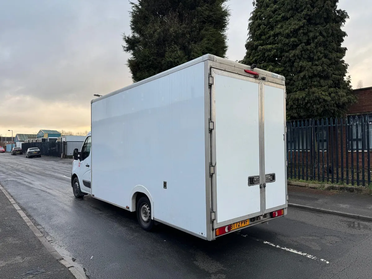 2023 Renault Master Luton Box Low Loader Van - Image 1