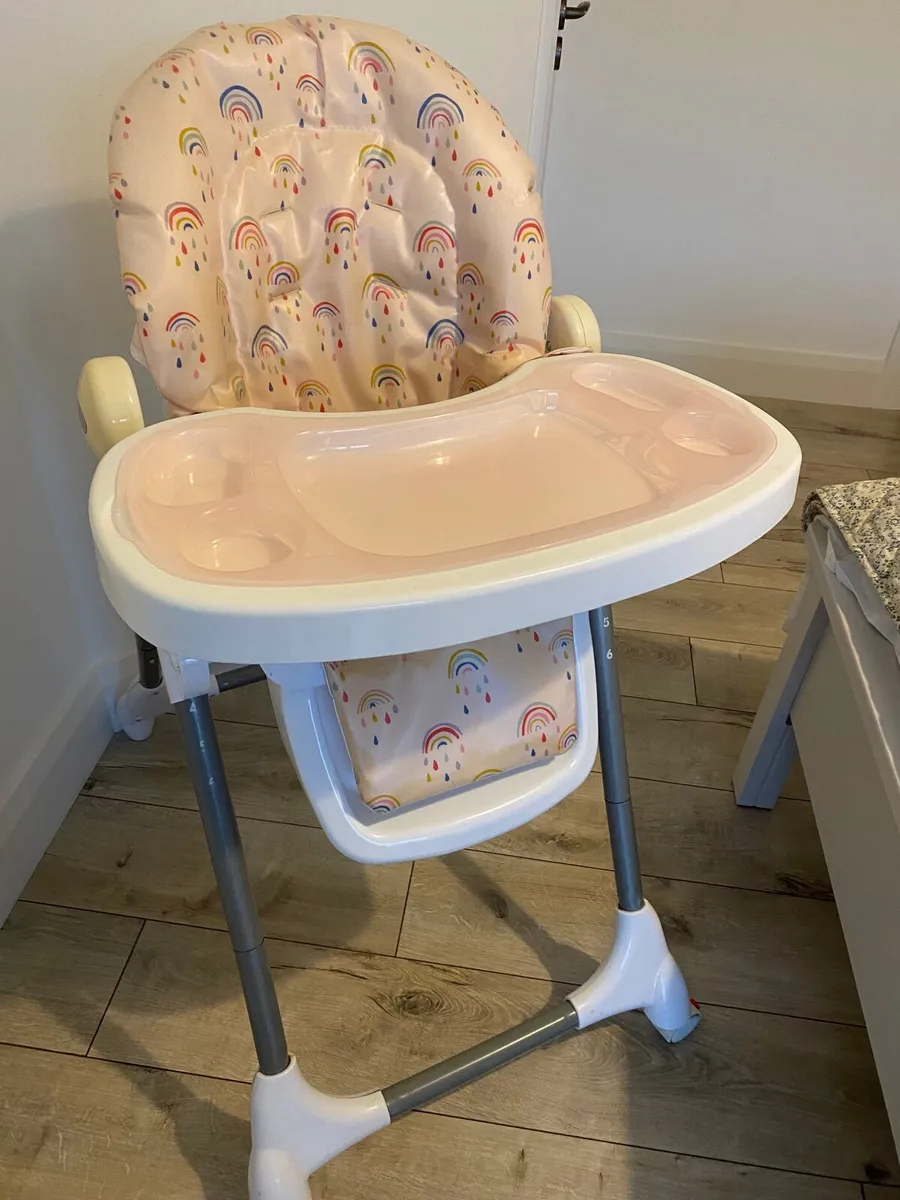 Free high chair - Image 1