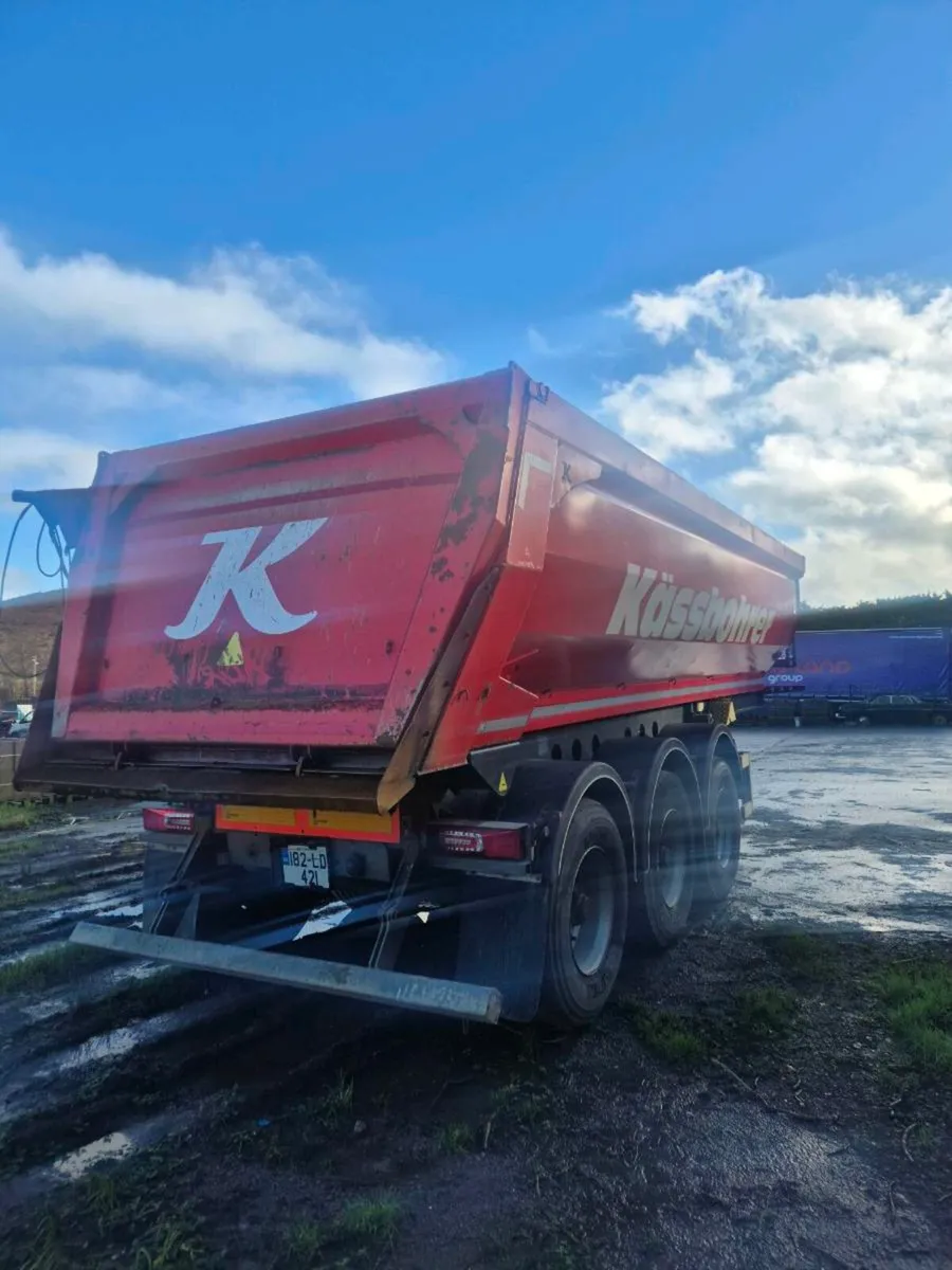 Kassbohrer tipping trailer - Image 4