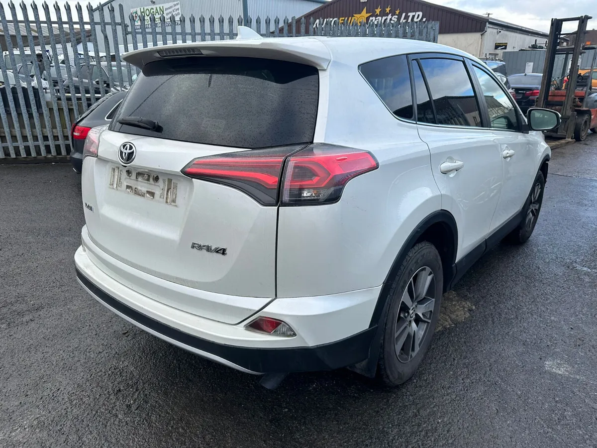16 TOYOTA RAV4  2.0 D (N47) FOR BREAKING - Image 4
