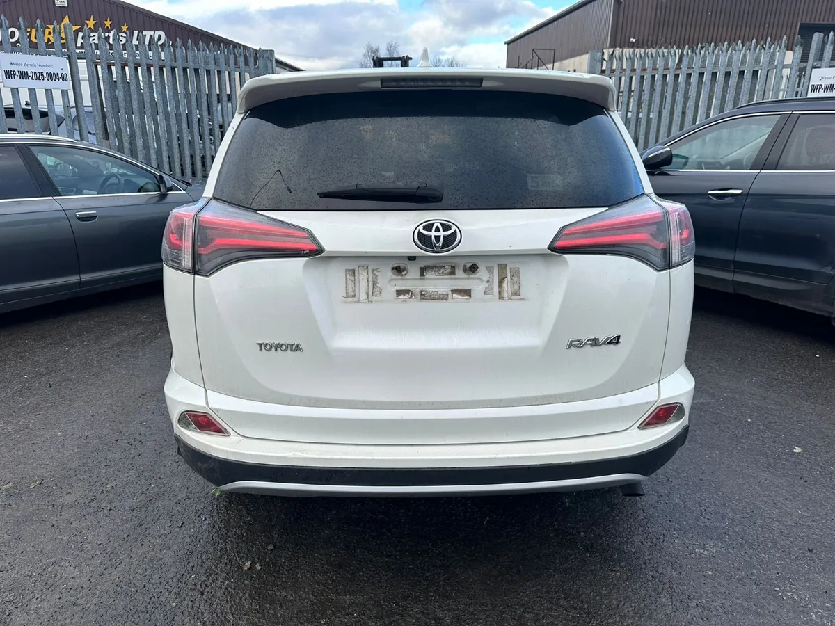 16 TOYOTA RAV4  2.0 D (N47) FOR BREAKING - Image 3