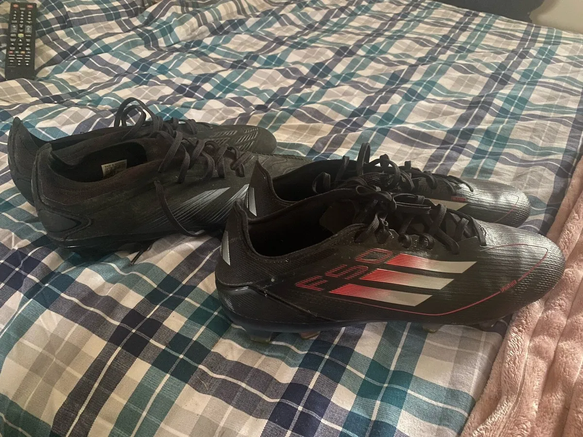 Football boots - Image 2