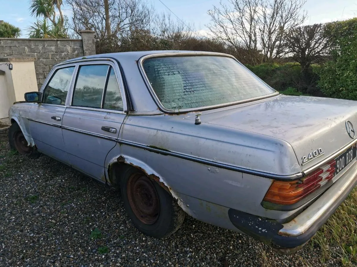 Mercedes 123 diesel - Image 4