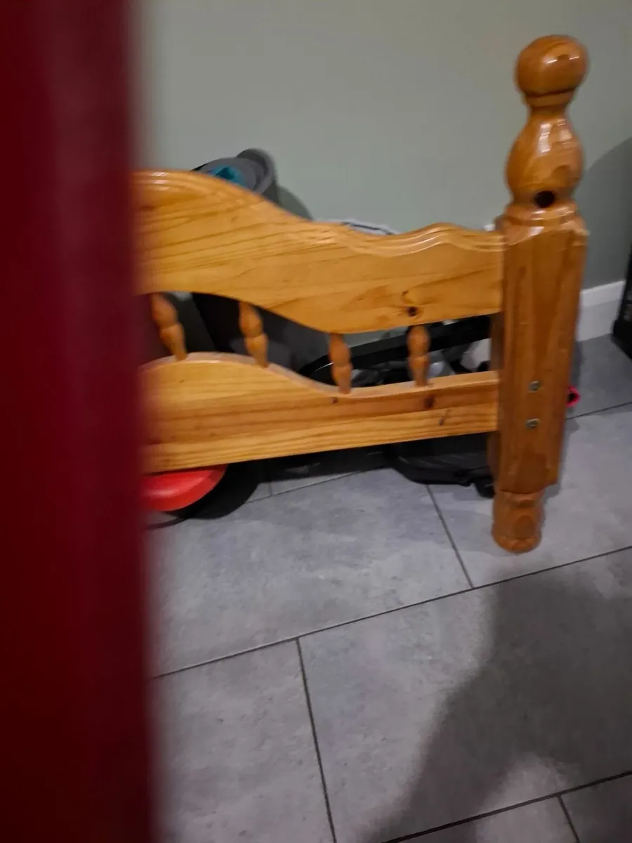 Singe pine bed - Image 3