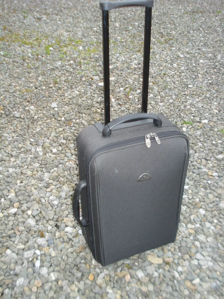 TRAVELOG 2 WHEEL SUITCASE. - Image 1