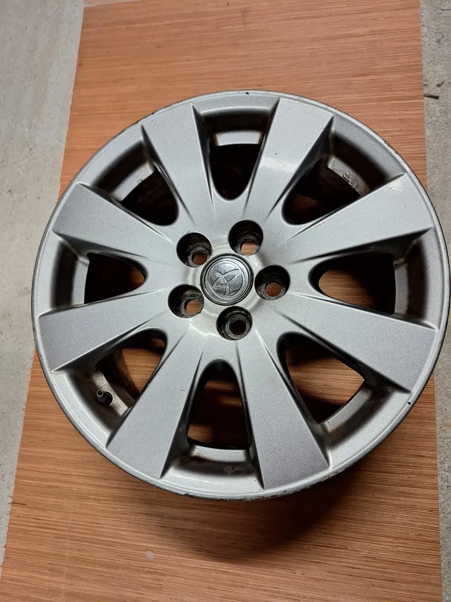 Car wheels - Image 1