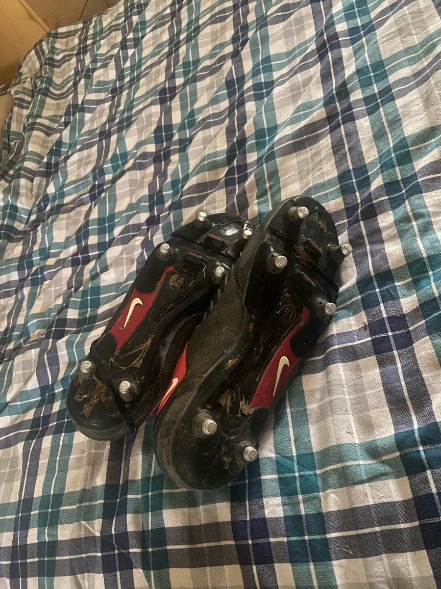 Football boots - Image 3