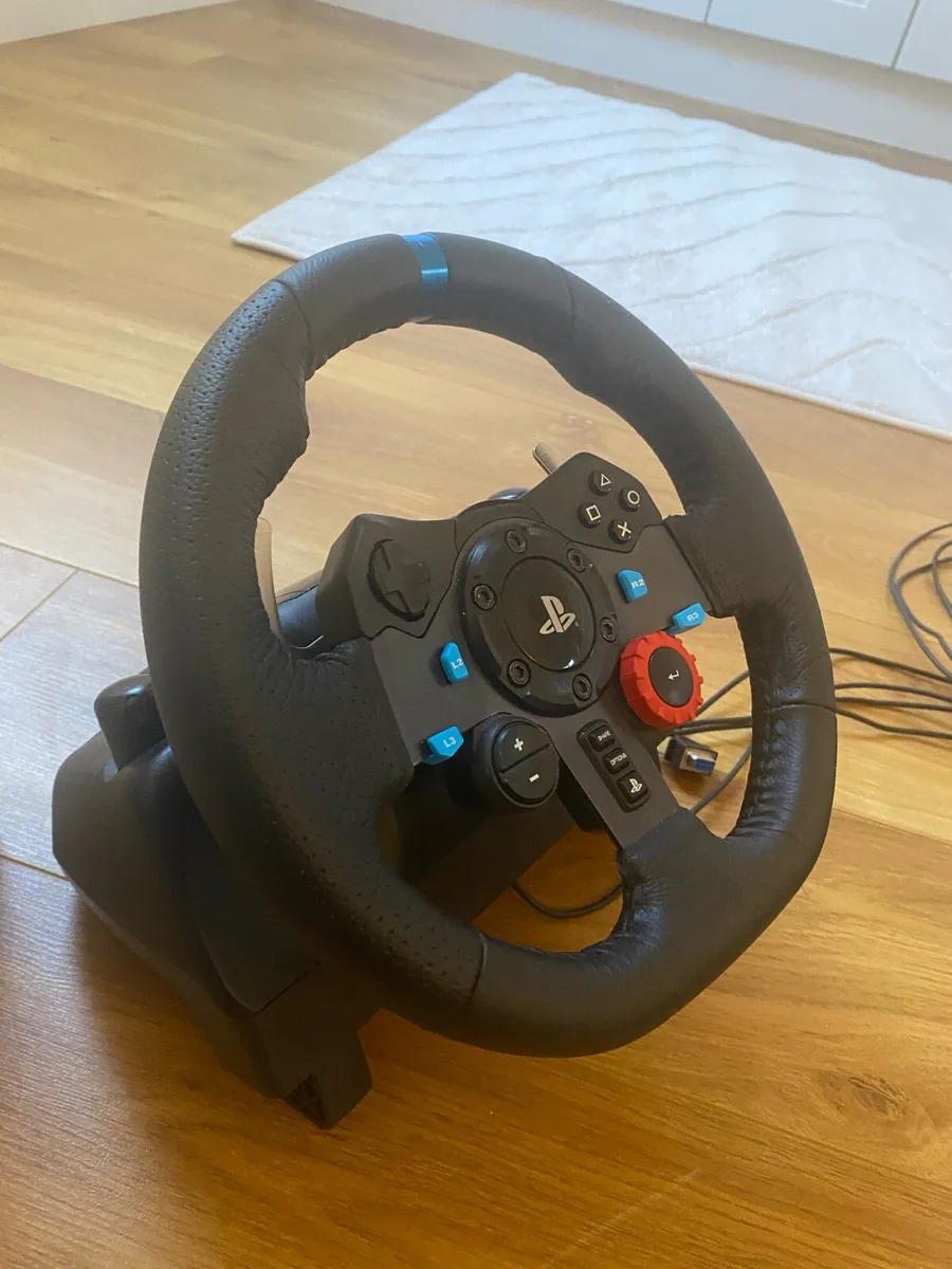 Logitech G29 PS4 Steering Wheel with Gearstick - Image 2