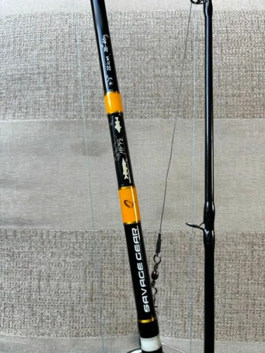 Fishing Reel - Shimano 4000 S and Rod - Image 2