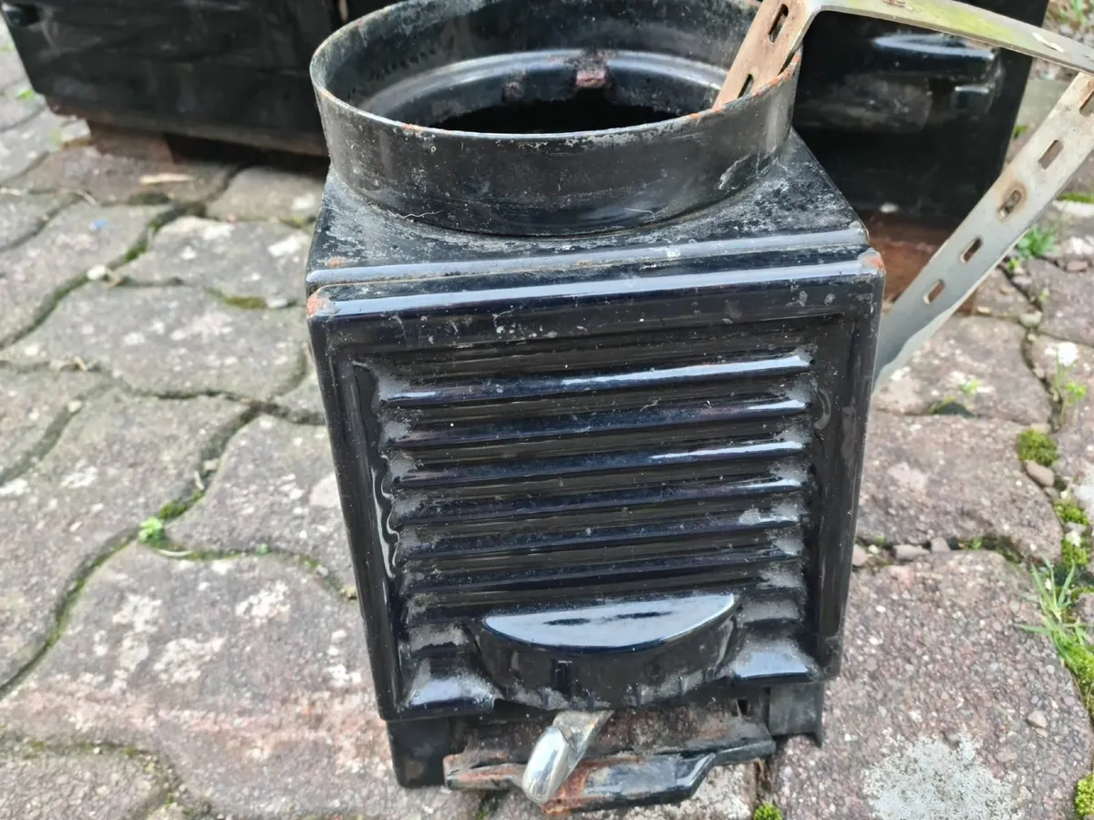 Rayburn solid fuel range - Image 4