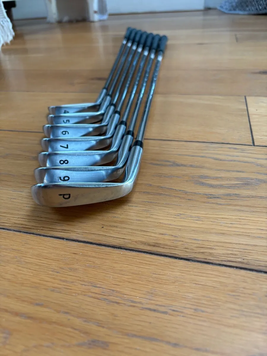 Takomo 201 4-PW set - Image 1