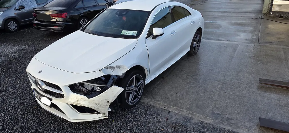 212 MERCEDES CLA 250E - Image 3