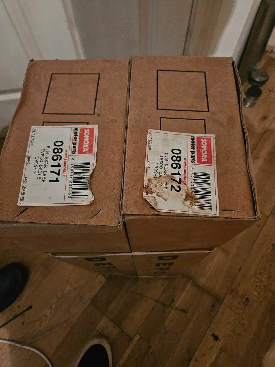 Set of 2 Rear Lights Left and Right iveco daily 99 - Image 3