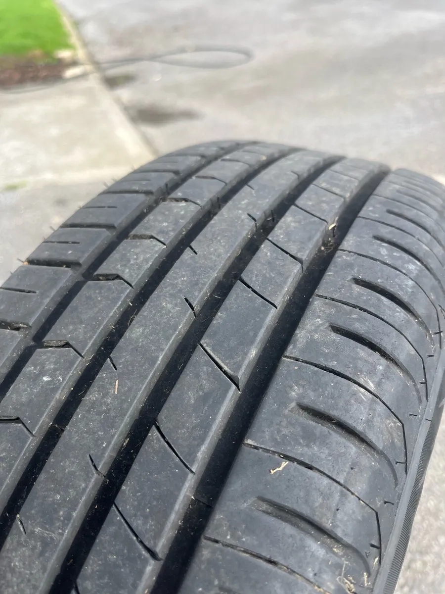 Audi alloy wheels. 5 wheels (spare included) - Image 3