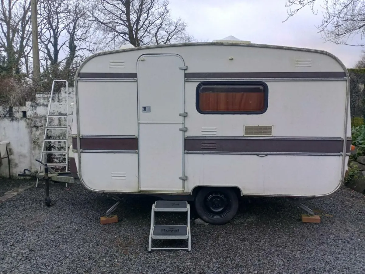 Colchester vintage caravan - Image 2