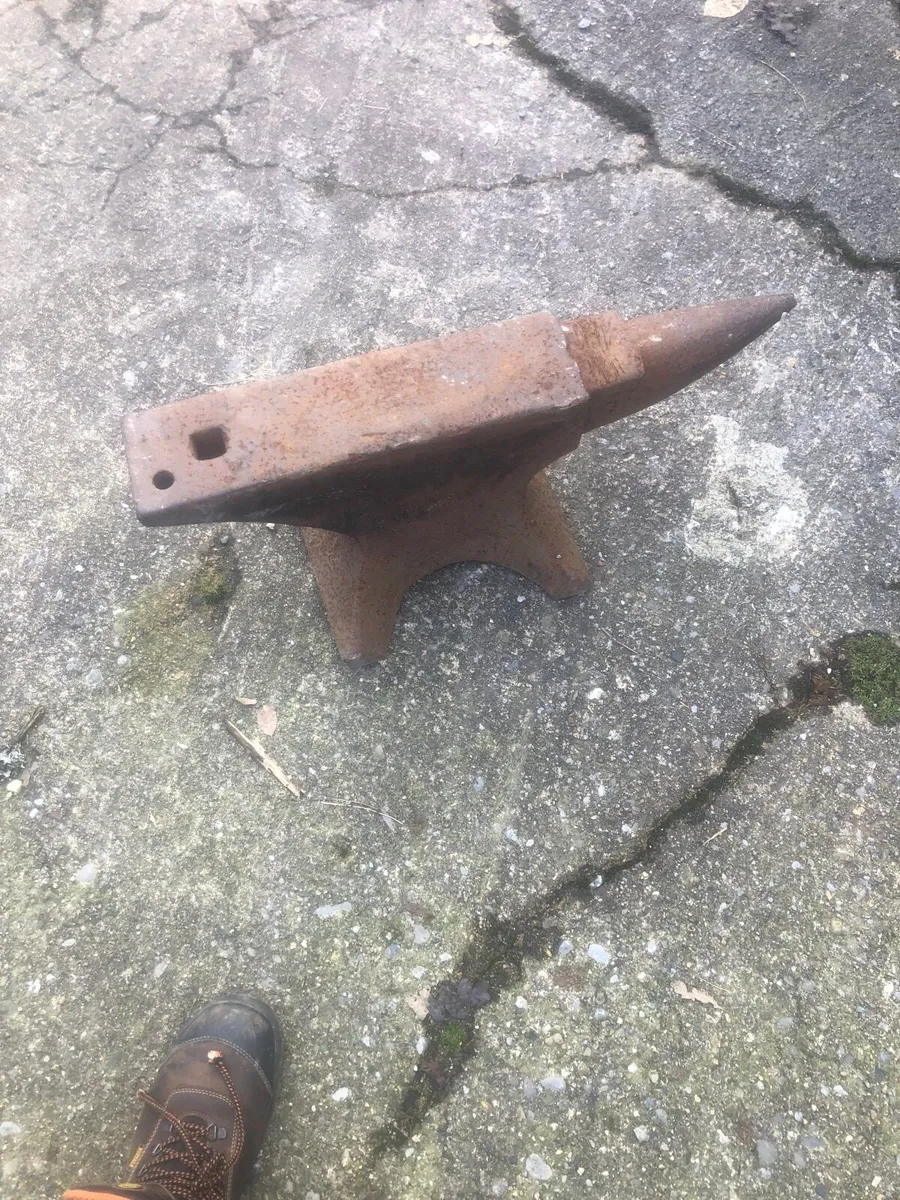 Anvil , vice and cement mixer, bench grinder - Image 3