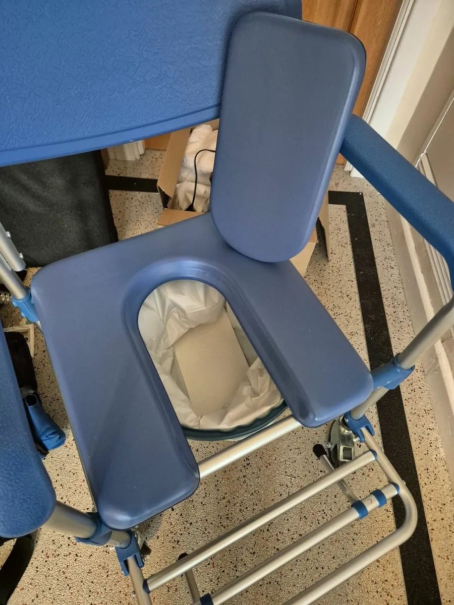 Commode toilet chair - Image 3
