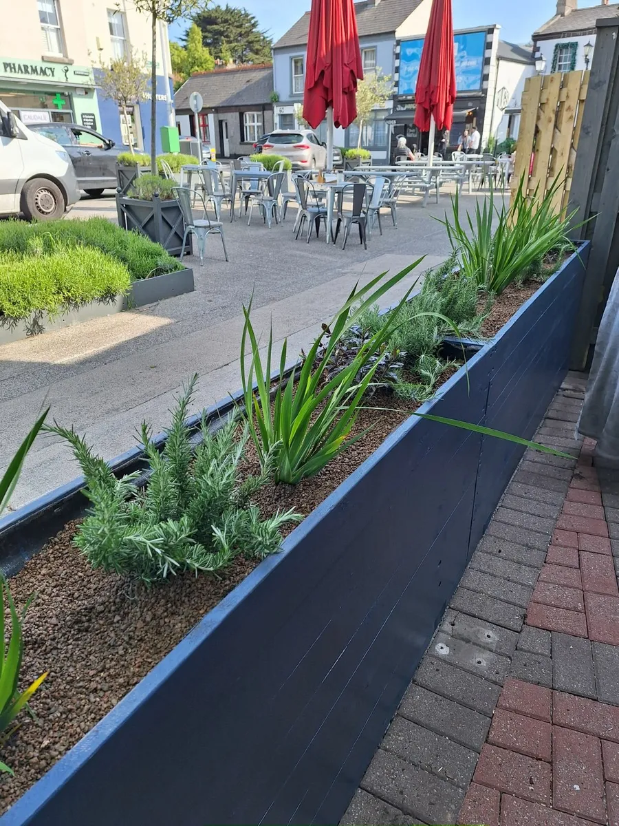 Restaurant Outdoor Wooden Planter - Image 4