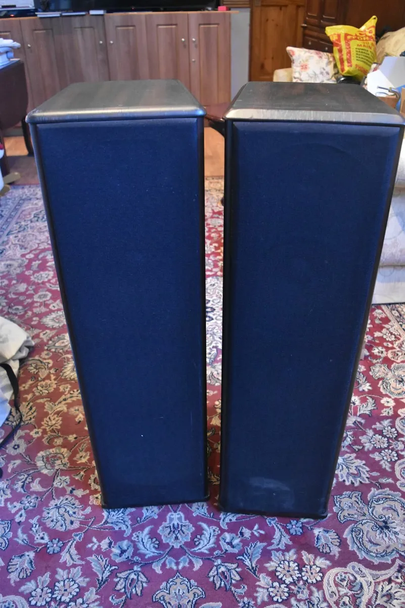 Tower Loadspeaker - Image 1