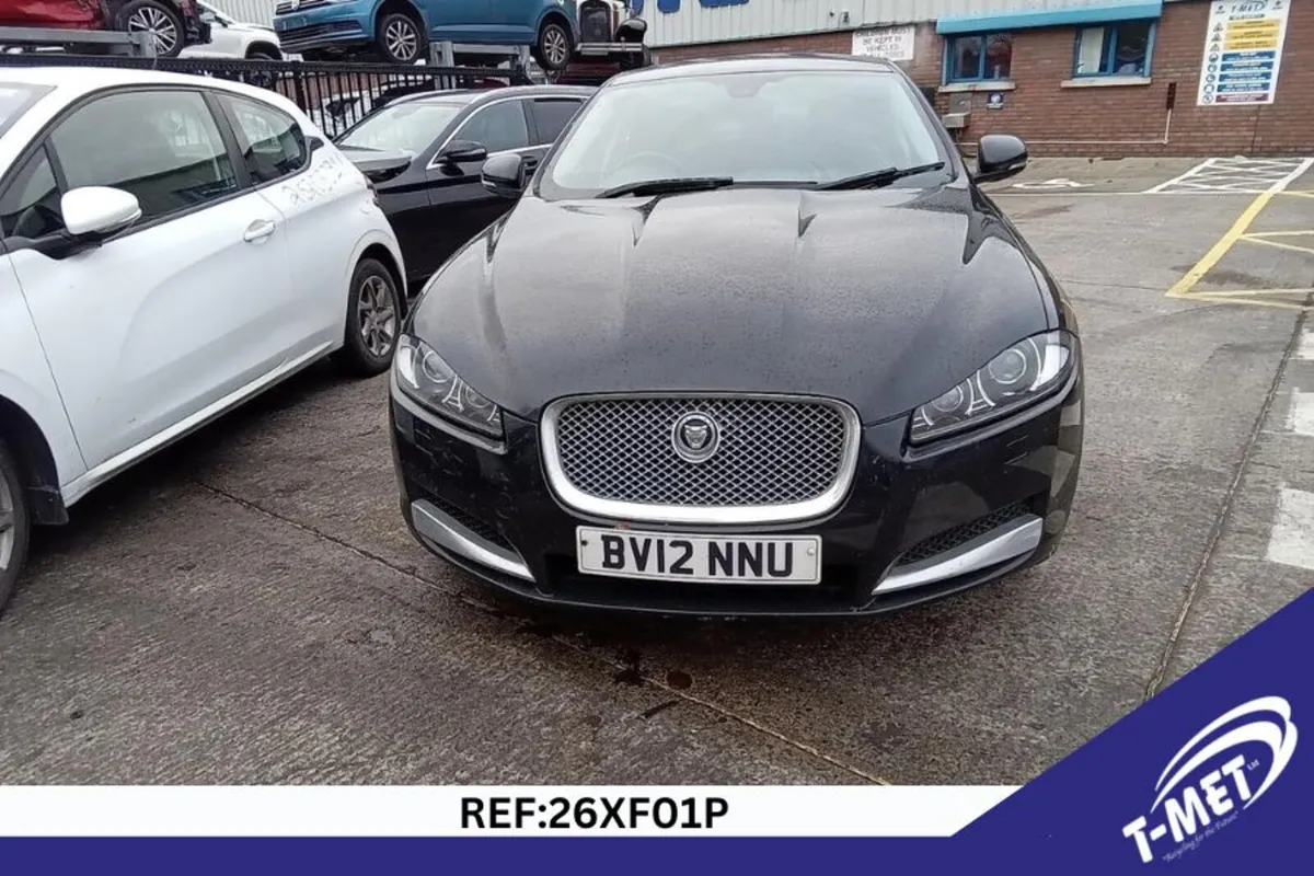 2012 JAGUAR XF BREAKING FOR PARTS - Image 2