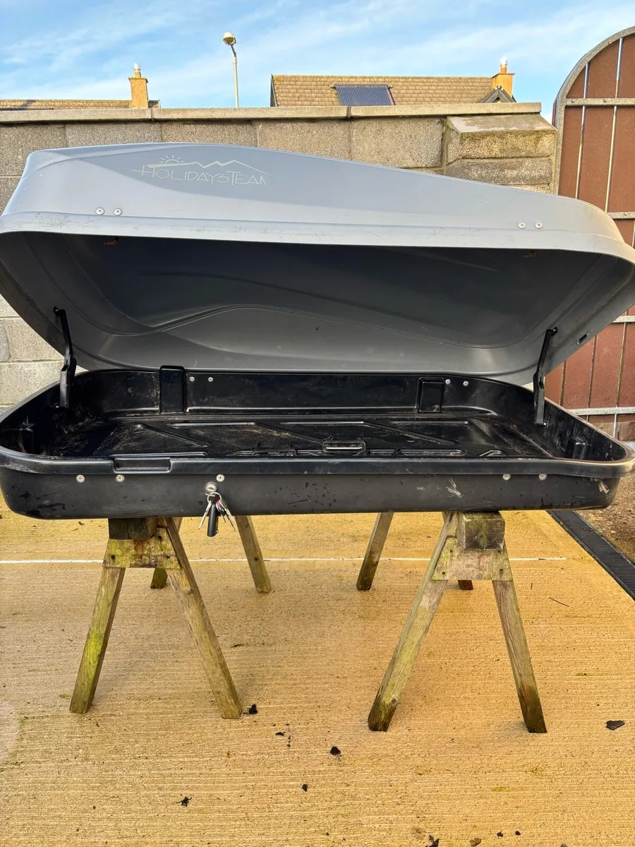 Roof Box - Image 3