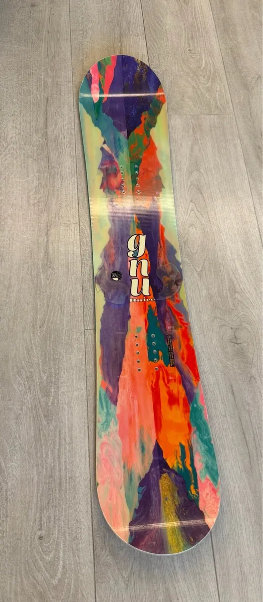 Gnu Snowboard 131 cm - Image 1