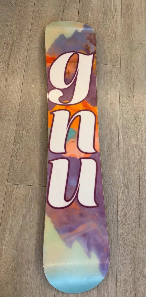 Gnu Snowboard 131 cm - Image 3