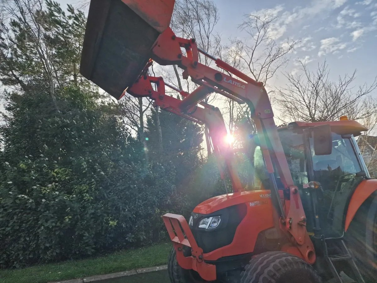 Kubota M6060 60hp Compact Tractor with Loader - Image 3