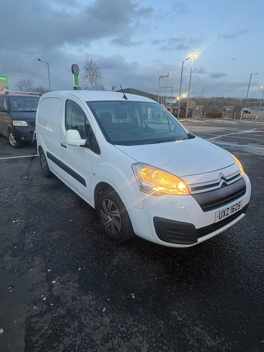 2017 citroen berlingo mot - Image 1