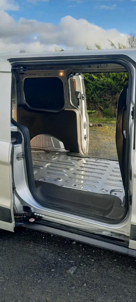 Ford transit connect - Image 3