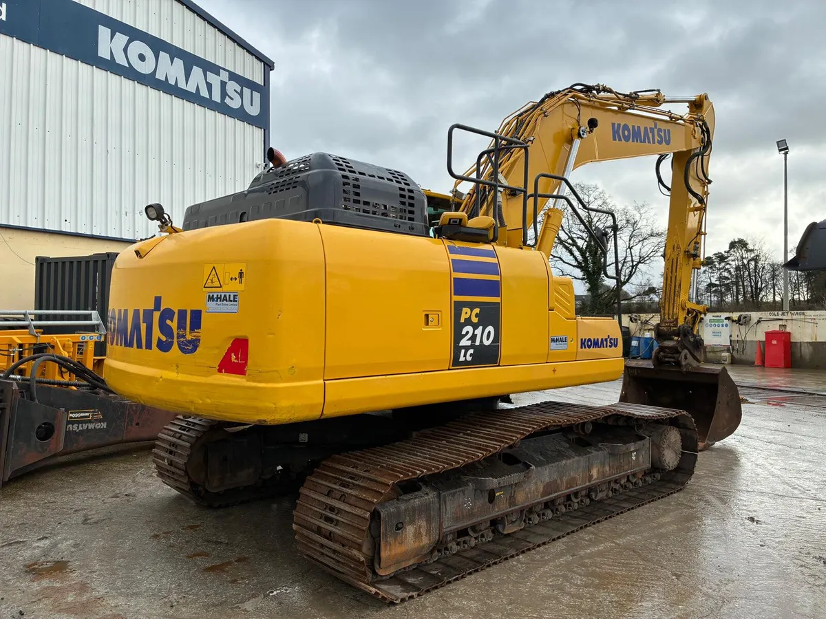 Komatsu PC210LC-11 - Image 4