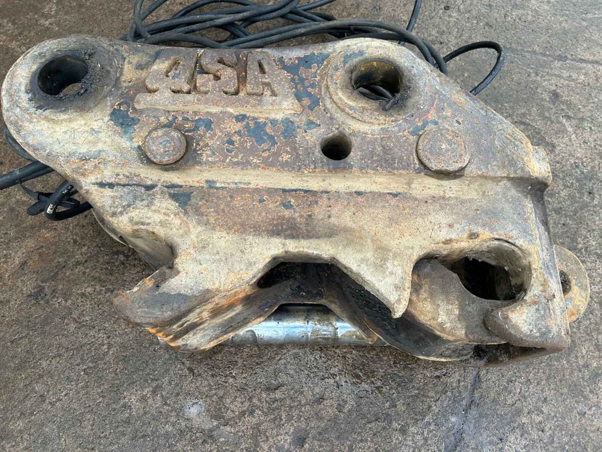 QSA ((65mm)) Quick Hitch - Image 4