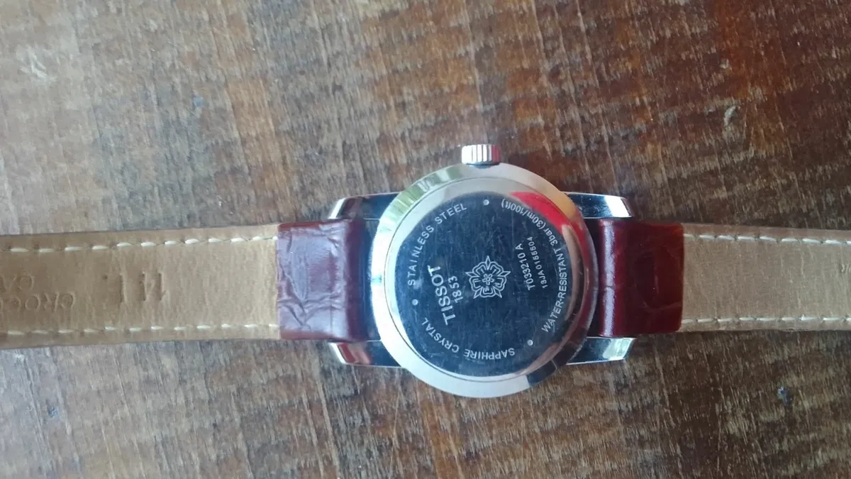 woman Tissot watch - Image 3