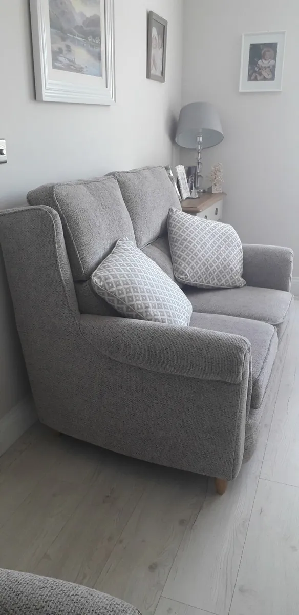 3+2+1 Living room suite - Image 3