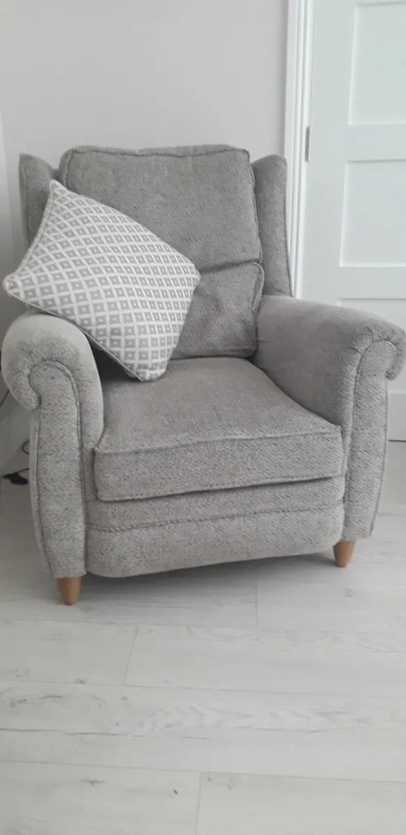 3+2+1 Living room suite - Image 2