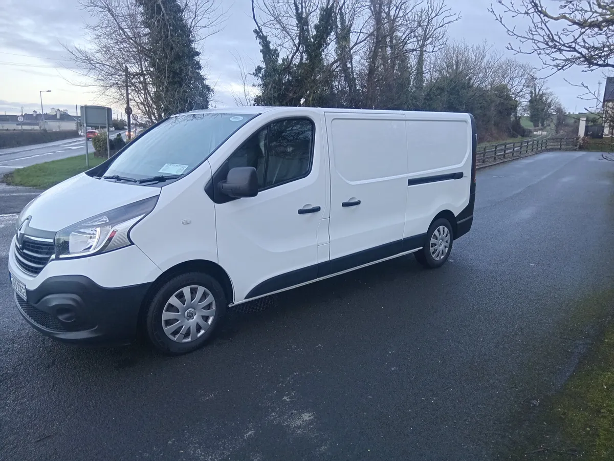 Renault Trafic 2021 - Image 2