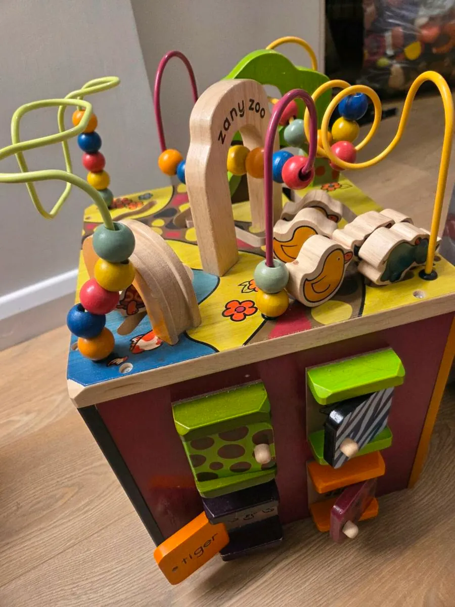 Battat Zany Zoo Wooden Activity Cube Assortment - Image 2