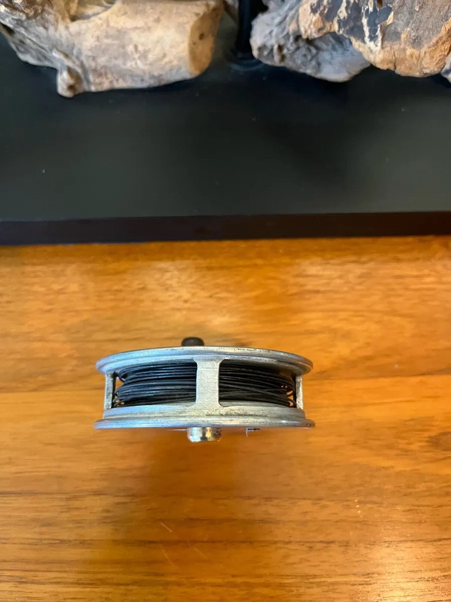 Vintage American Trout Fly Fishing Reel - Image 4