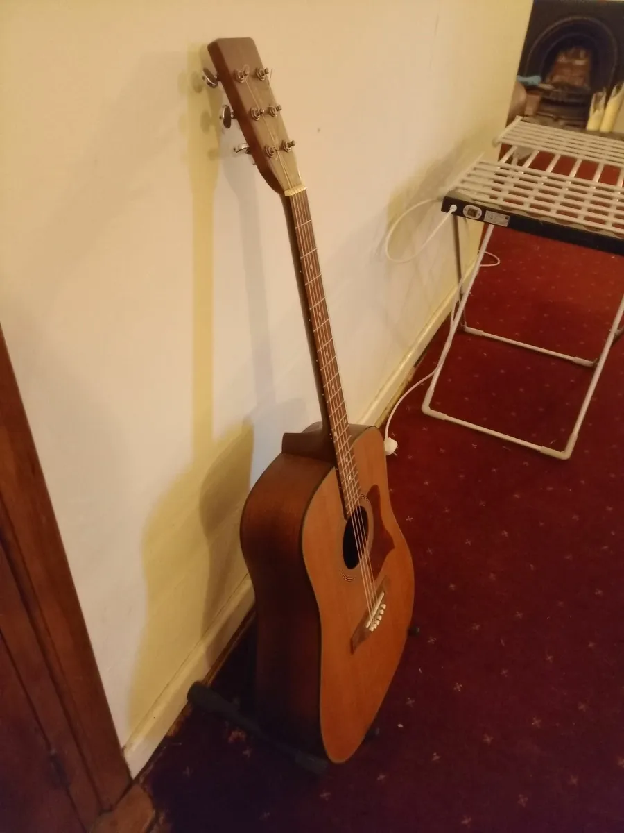 Tanglewood Acoustic Guitar and Stand - Image 2