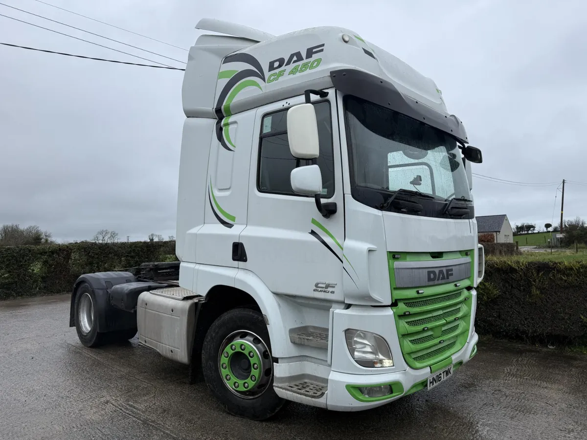 2016 DAF CF 450 (4 x 2) **Online Auction** - Image 1