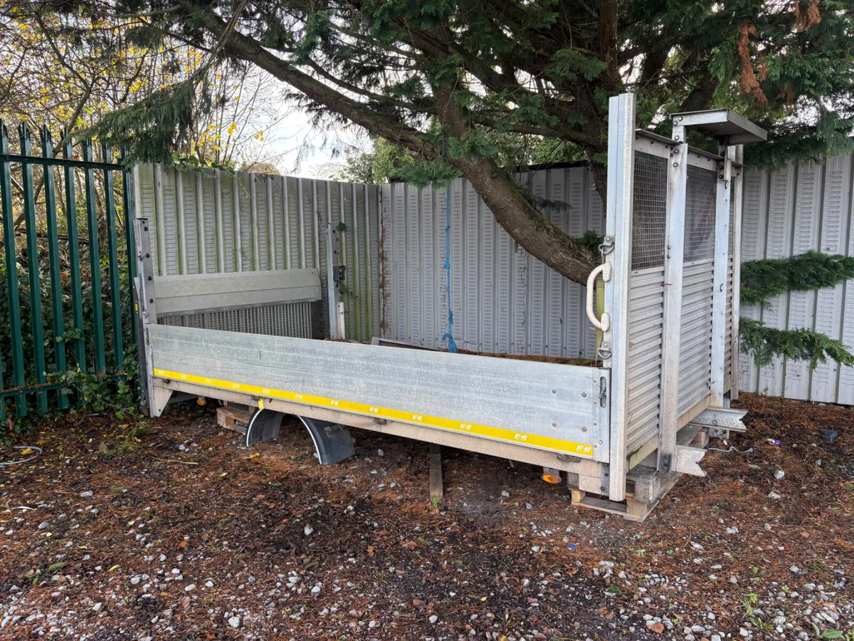 Dropside body with Tail Lift -Transit - Image 1