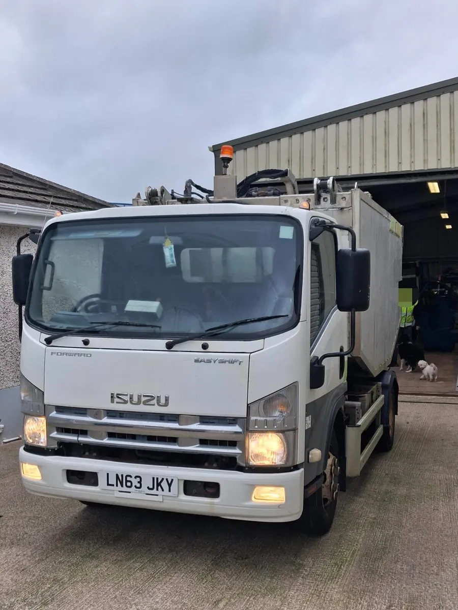 Isuzu Refuse Truck - Image 1