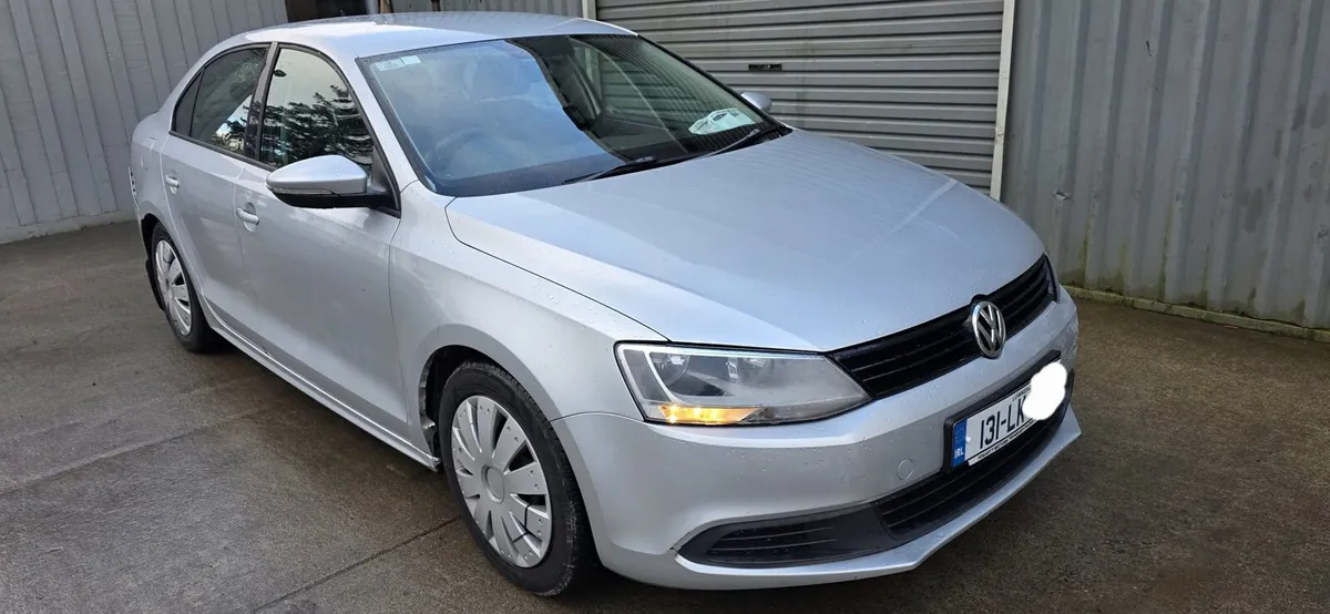 131 VW JETTA DIESEL - Image 1