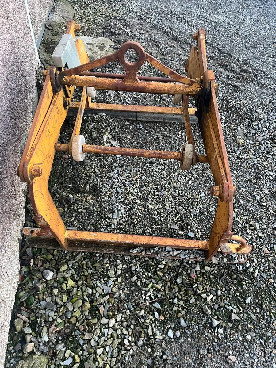 Block grab - Image 2