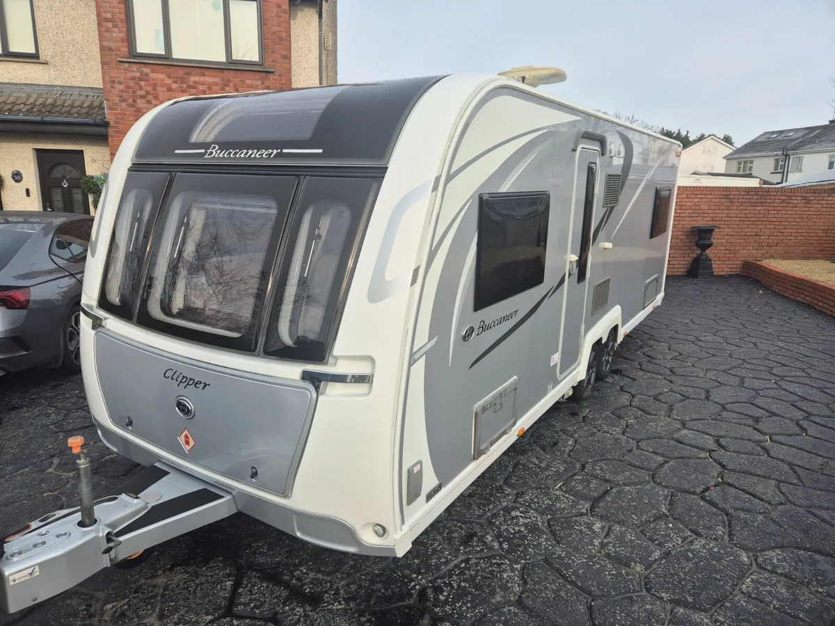 2018  Buccaneer   Clipper 4x4 Motor  Movers - Image 1