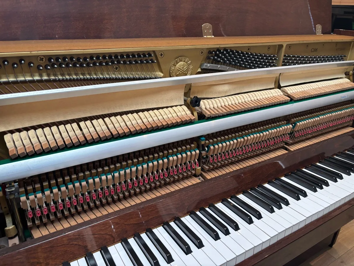 YAMAHA C108 - Image 2