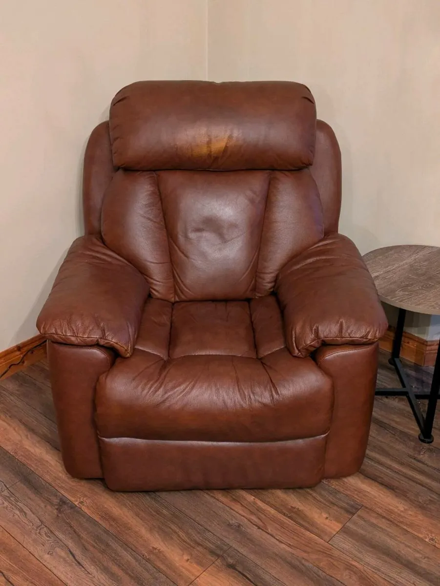 3 Piece Leather Suite - Image 4