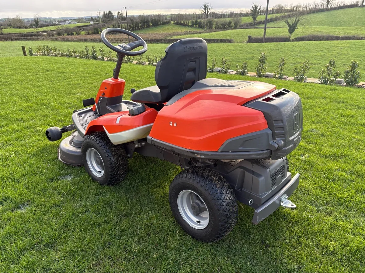 Husqvarna 214 Ride on Mower - Image 3