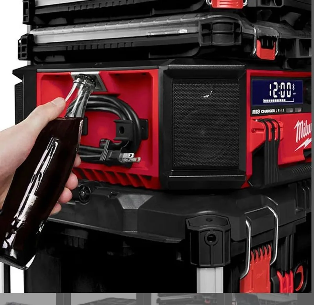 Milwaukee M18 jobsite pack out radio - Image 3