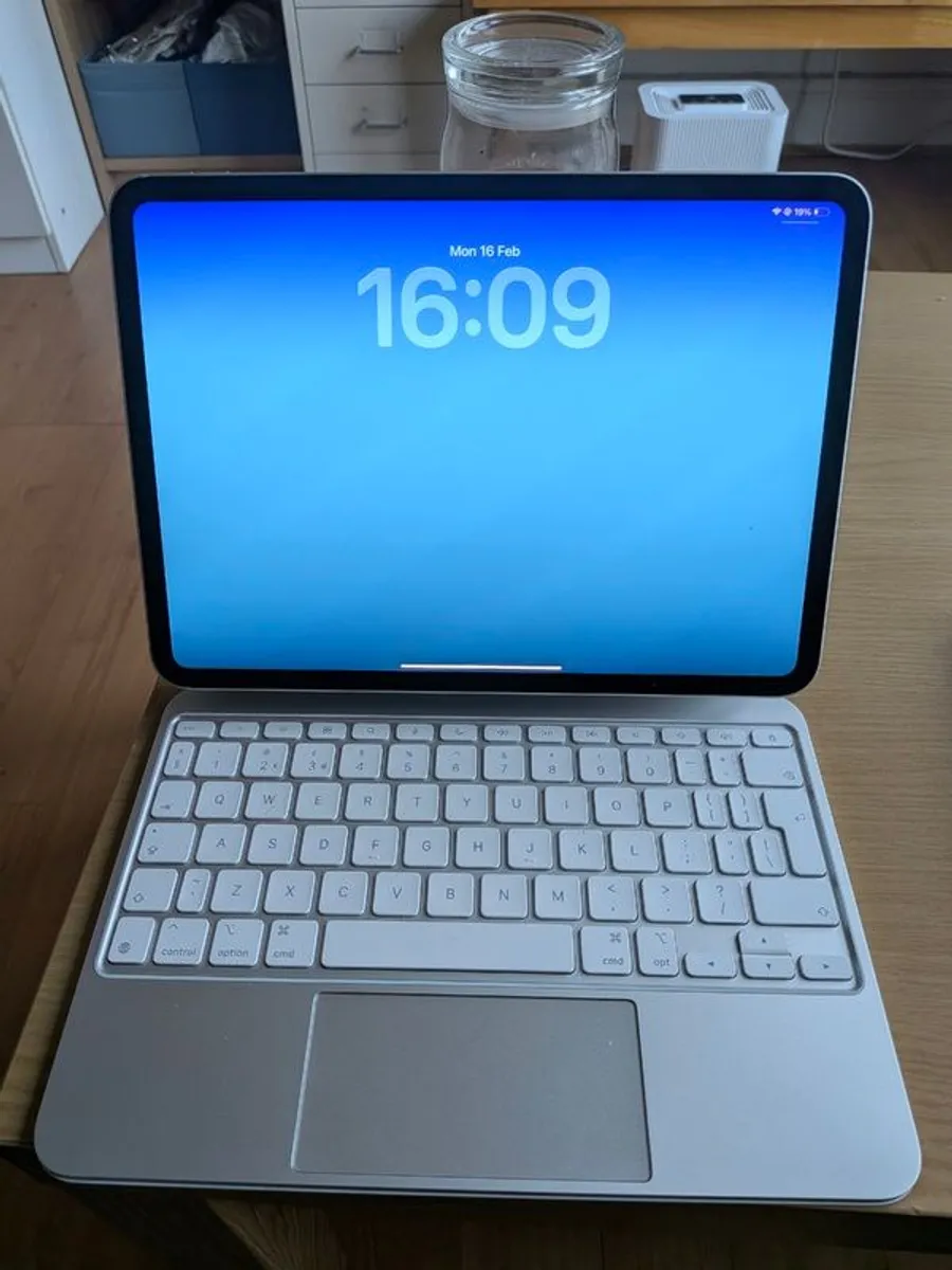 Ipad - Image 1